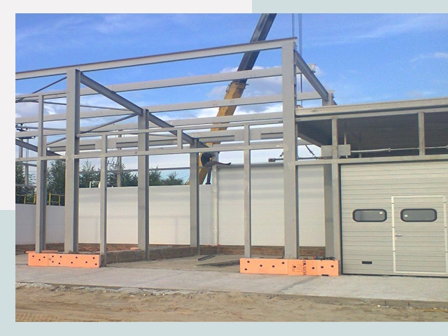 Строительство автосервисов от СтальСтрой-Брн по цене 607 руб.